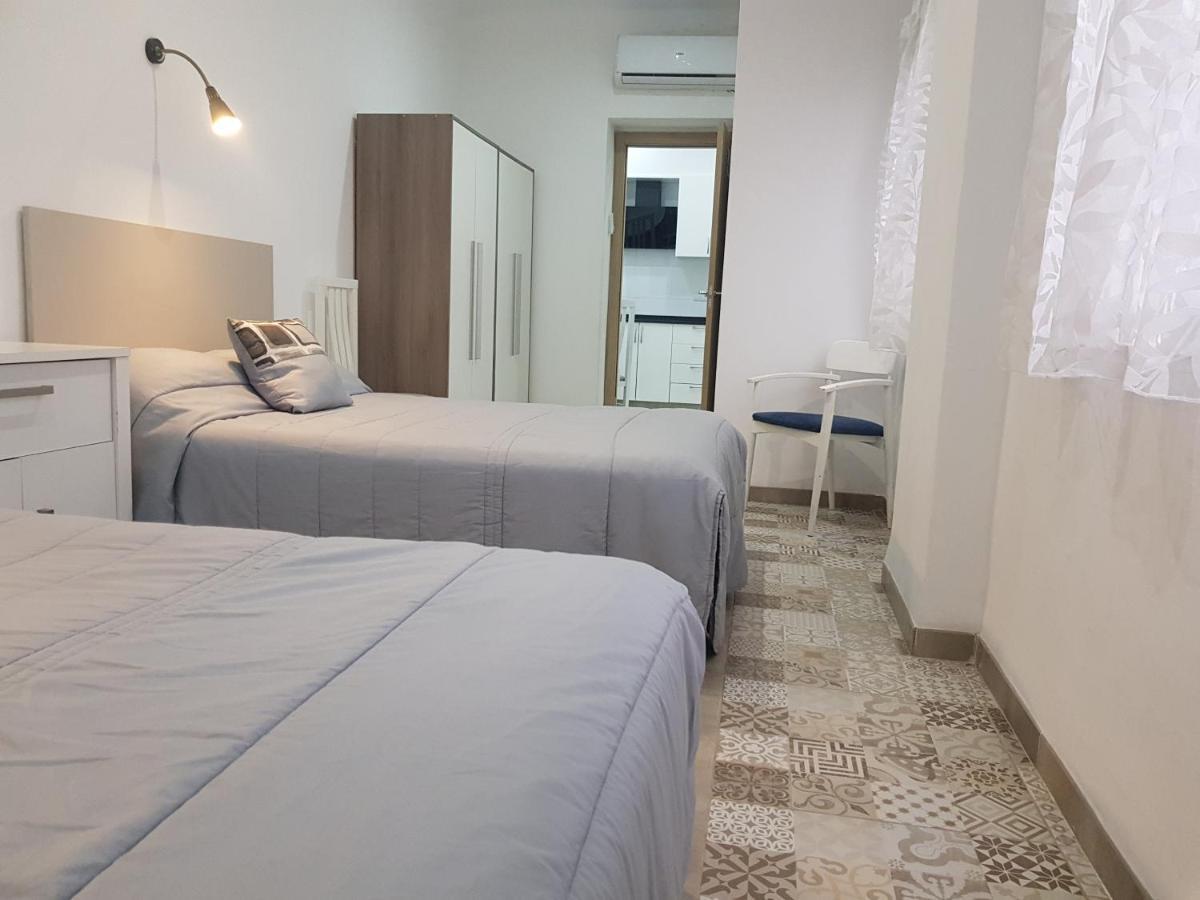 Luceros Apartamentos Аликанте Экстерьер фото